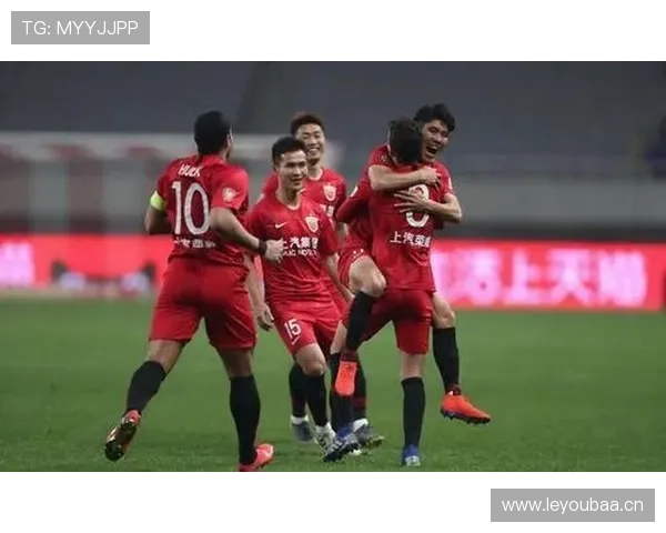 德甲豪门积极运作,转会市场动态引人关注 德甲豪门积极运作,转会市场动态引人关注