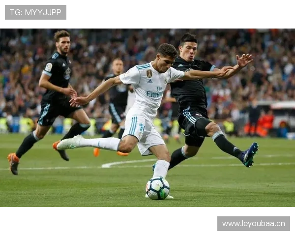 阿什拉夫:对阵顶级豪门时的速度压制表现 阿什拉夫:对阵顶级豪门时的速度压制表现